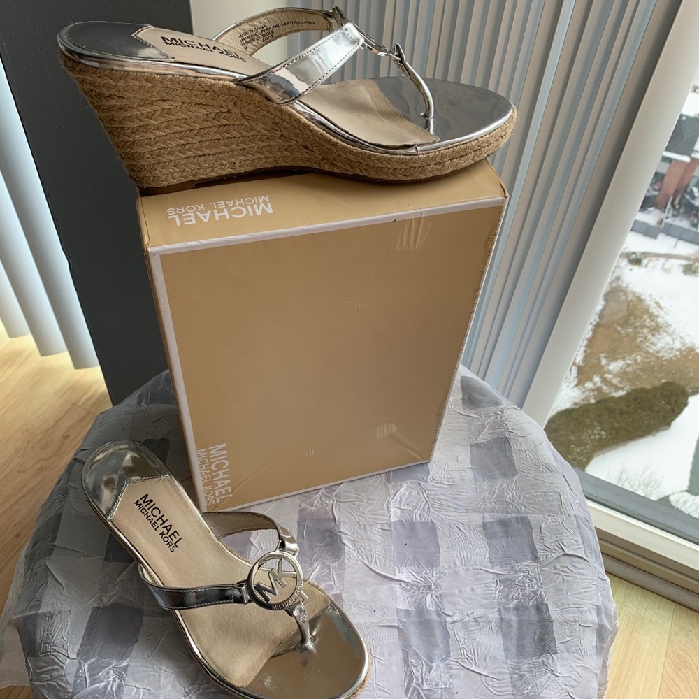 Micheal Kors silver sandal